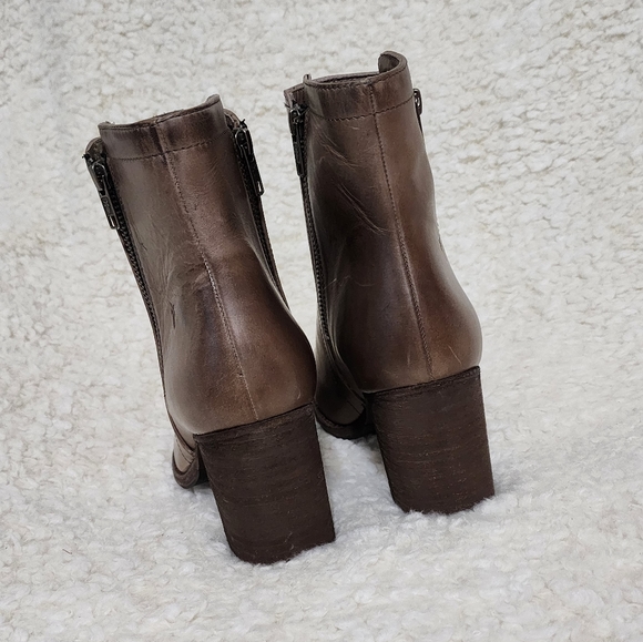 Frye Addie Double Zip heeled bootie boots size 10 new!! - Picture 8 of 14